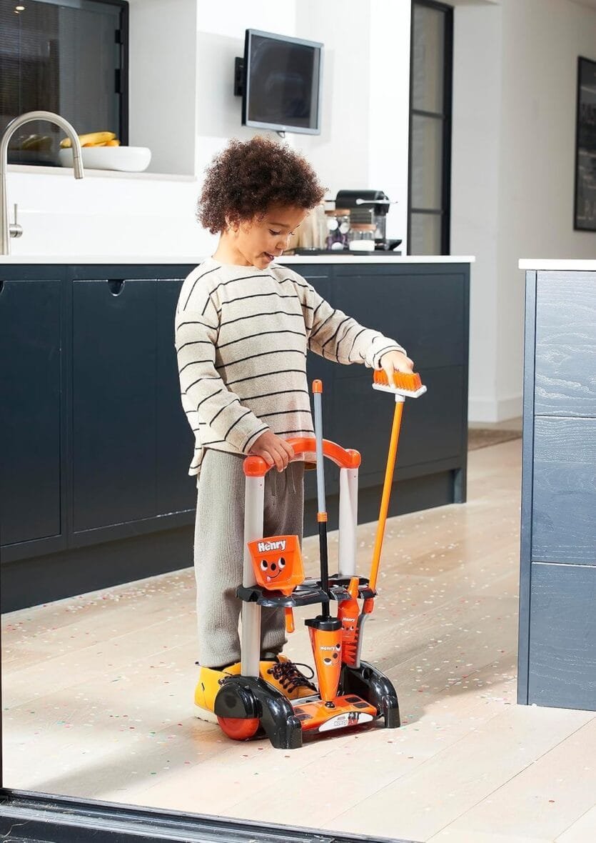 Henry Cleaning Trolley Toy Playset for Kids