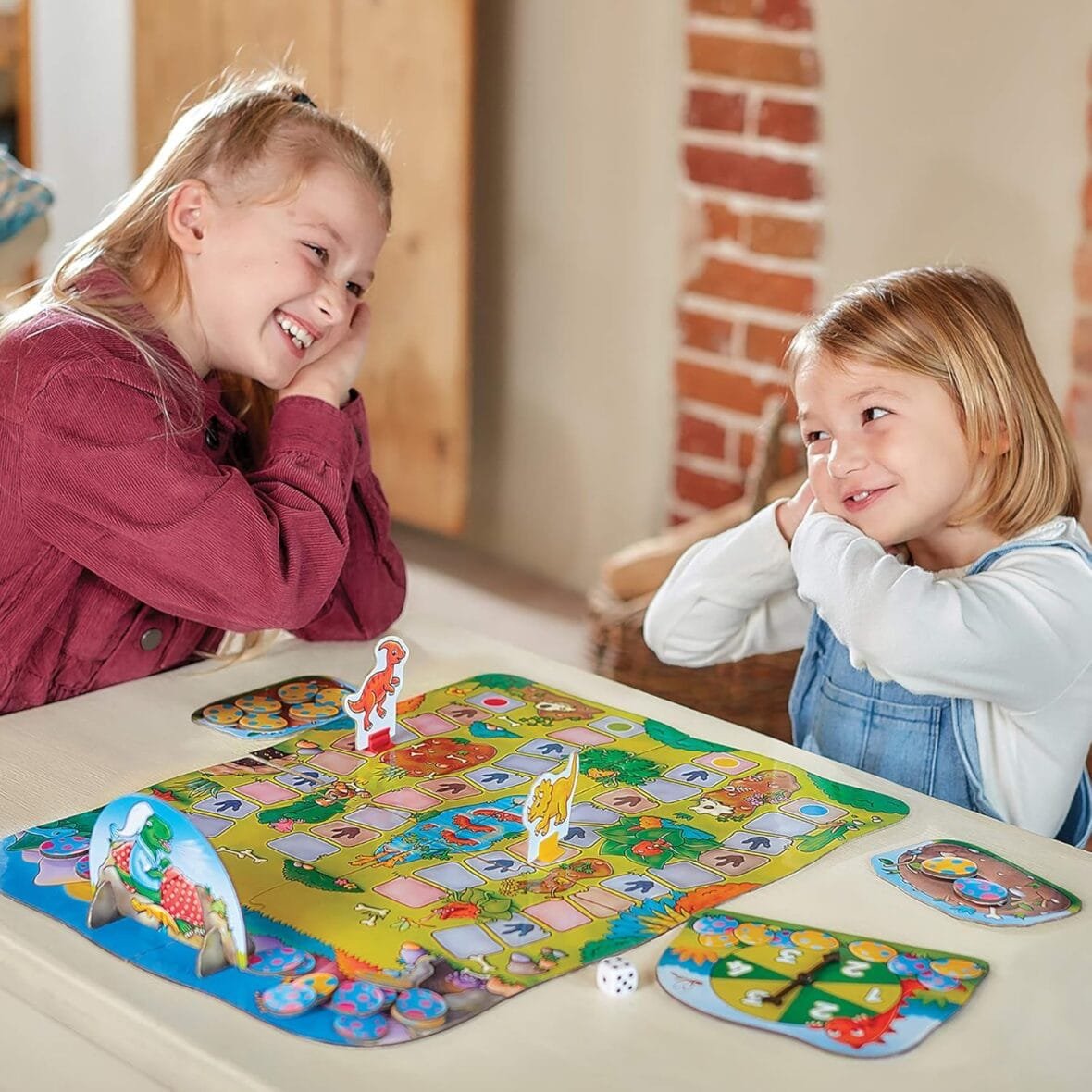 Dino-Snore-Us Game: Fun Dinosaur Board Game