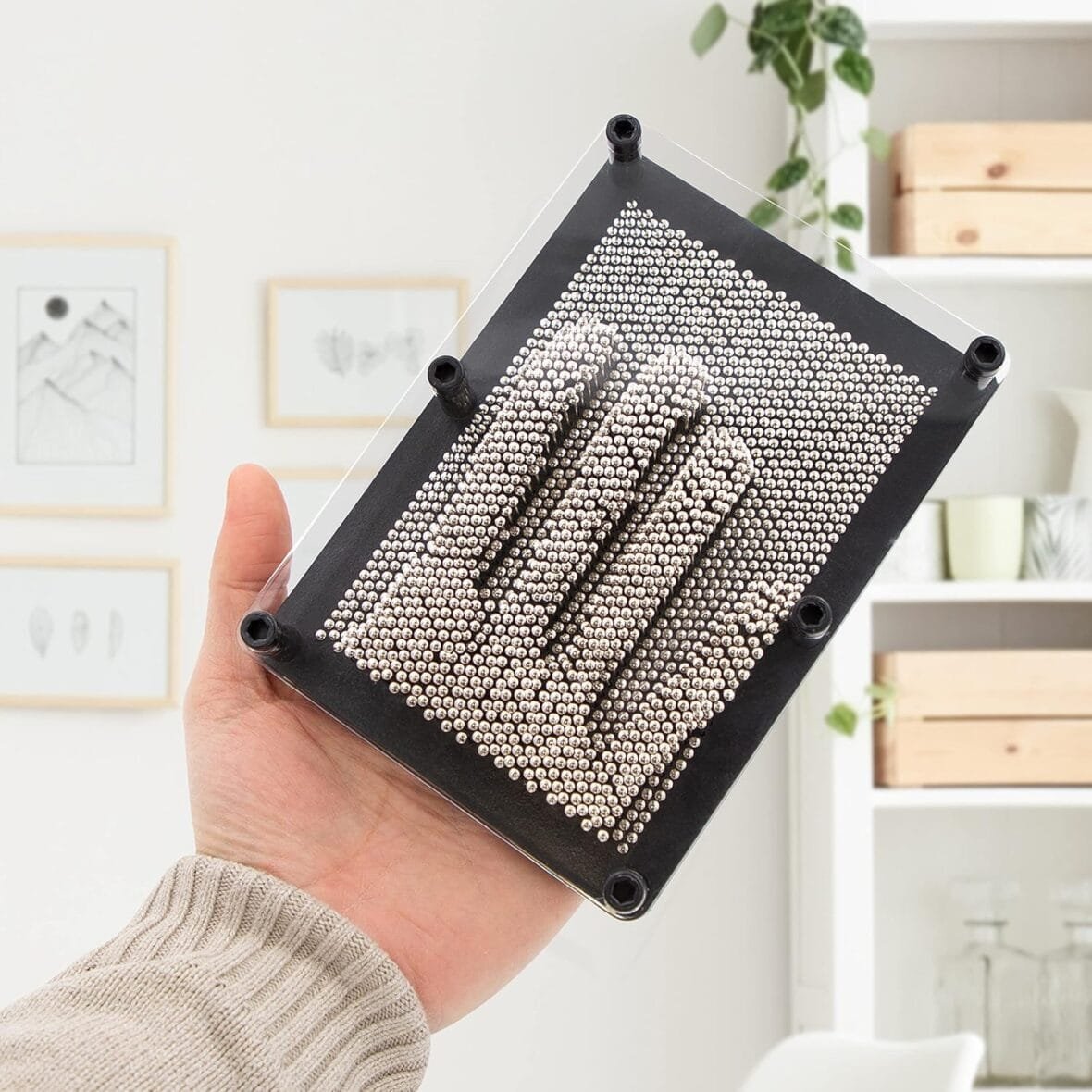 Global Gizmos Metal Pin Art Toy