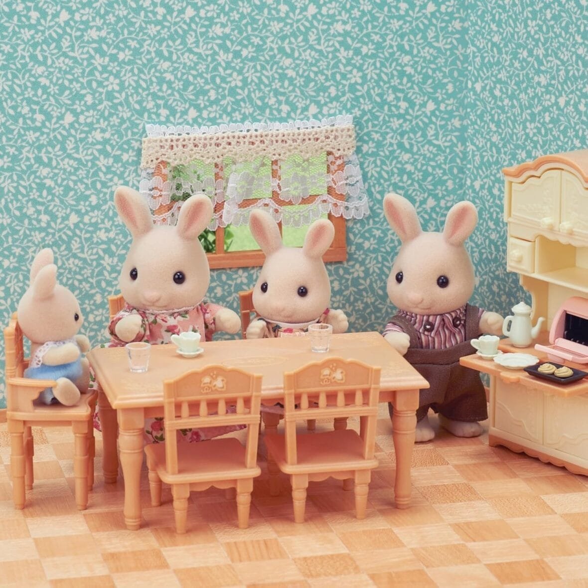 Sylvanian Families Petit Dining Room Set