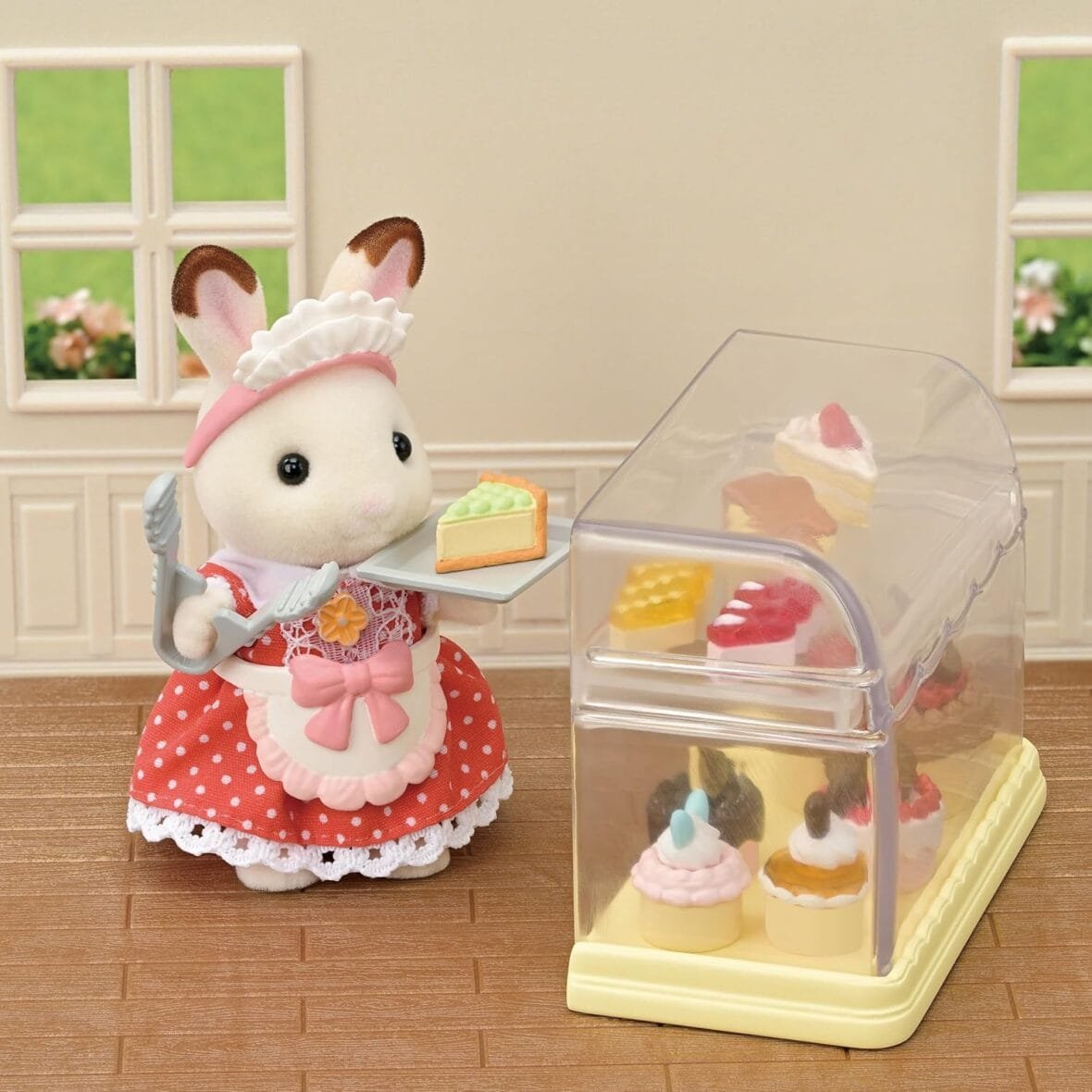 Sylvanian Families Village Cake Shop Set