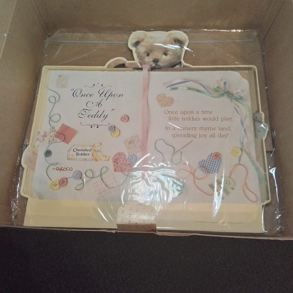 Cherished Teddies Stand CRT013 Resin 1993