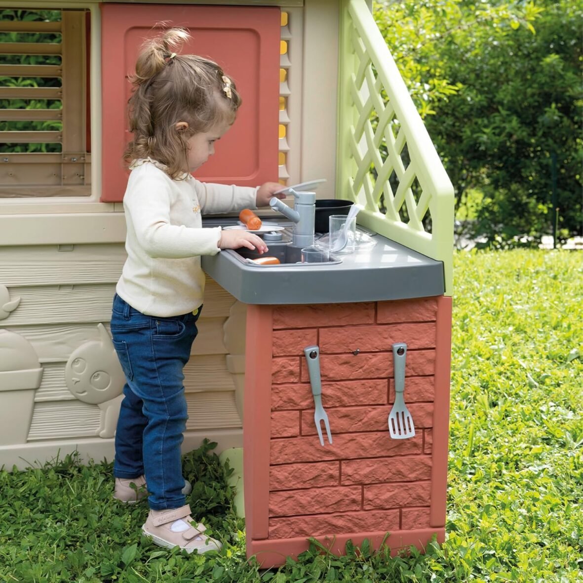 Smoby Life Nature Playhouse & Kitchen